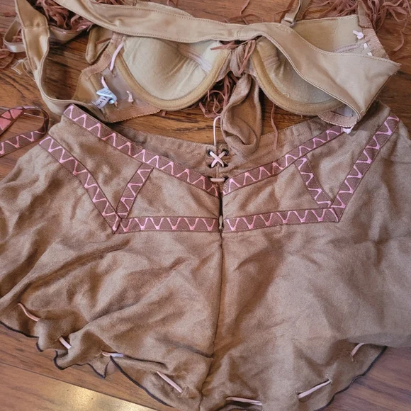 Leg Avenue Sexy Indian Princess Costume Size Small - Picture 7 of 7